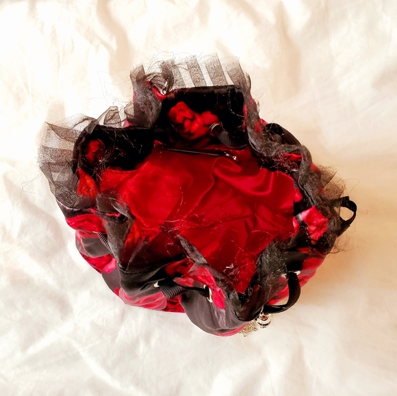 White House Black Market Clutch - Picture 3 of 5